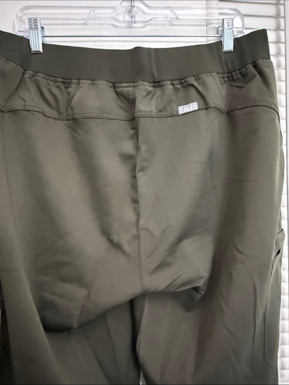Figs Olive Green Straight Leg Scrub Set - Women's - Picture 9 of 12